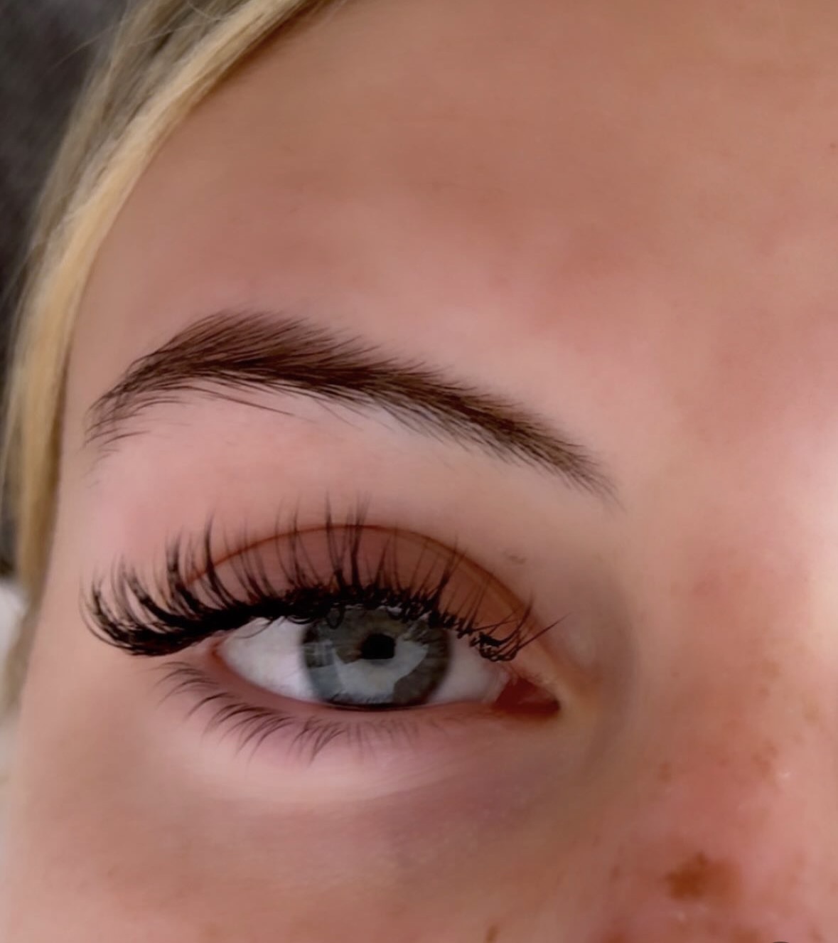 Nova Lashes close up work